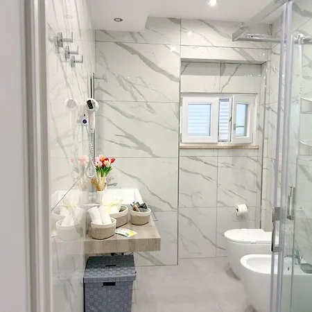 Marco House - Seaview - Fronte Mare - Casa Tatil Evi *